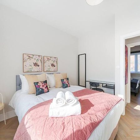 Cosy Tooting Retreat: 2-Bed Gem Apartman London Kültér fotó