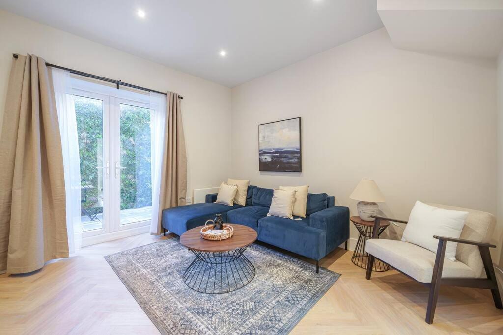 Cosy Tooting Retreat: 2-Bed Gem Apartman London Kültér fotó